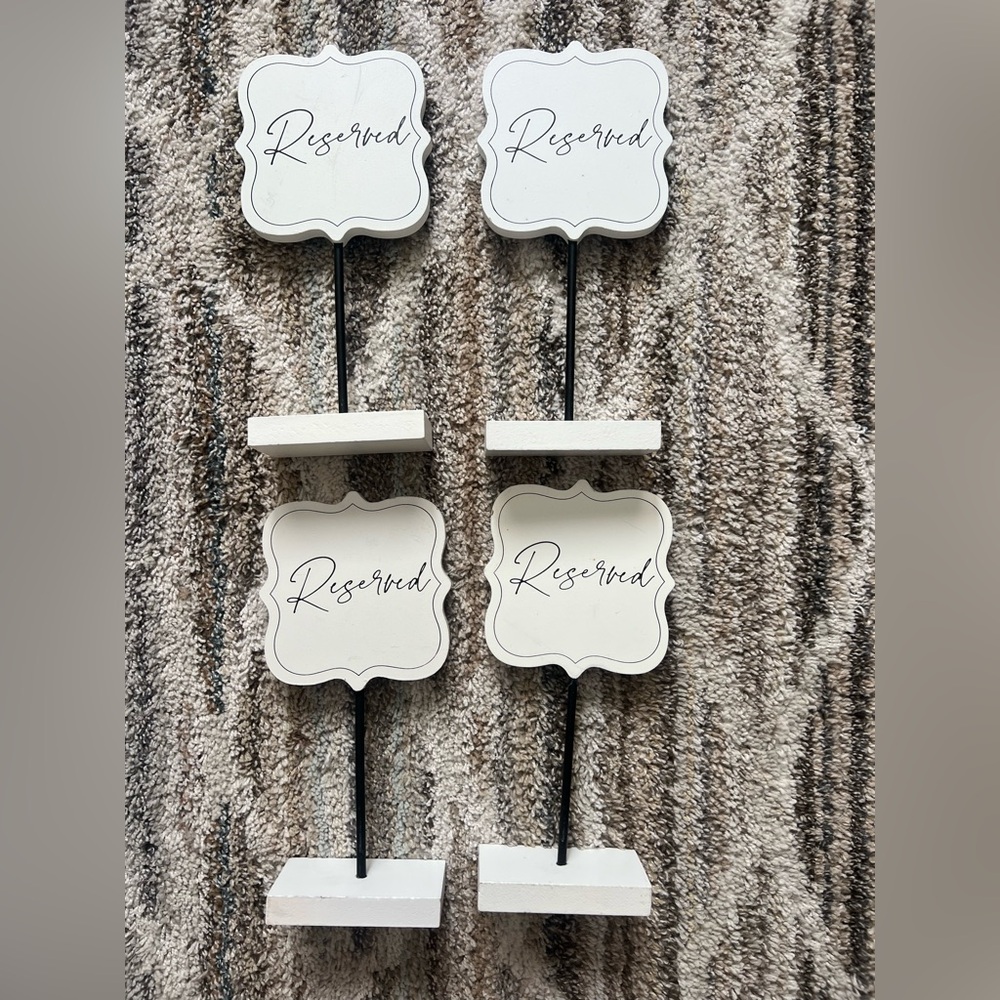 Reserved Table Sign table Décor – White